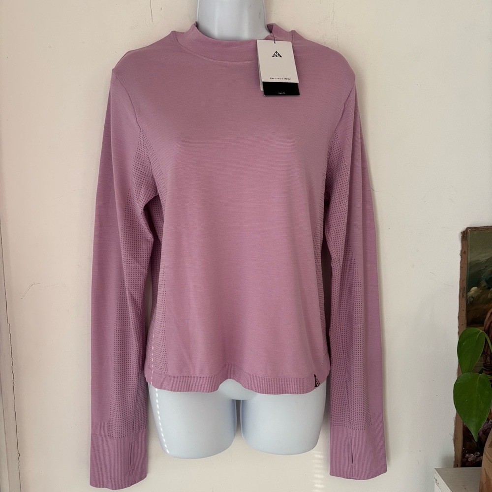 Nike AVG Women’s Tight Fit Dri-Fit Top Size XL